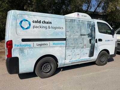 Cold Chain Packing & Logisticsのトラック